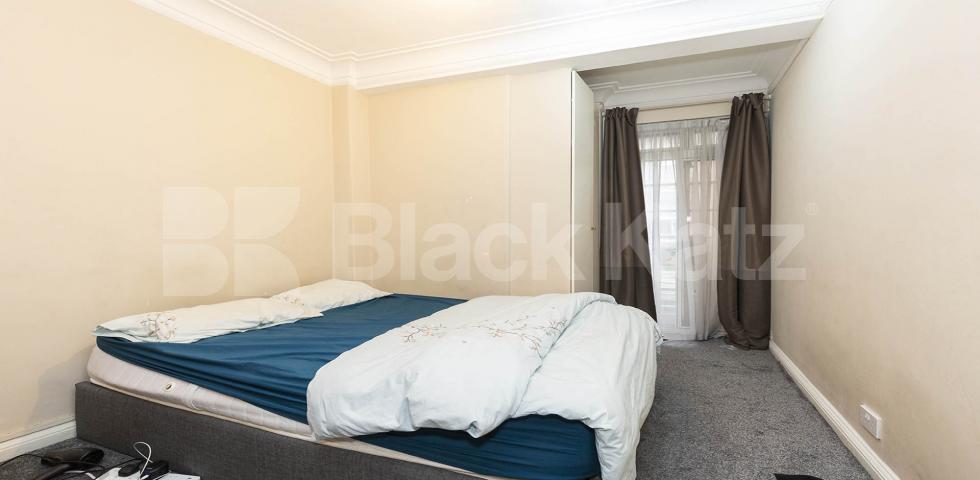 			3 Bedroom, 2 bath, 1 reception Flat			 Dorset House, Gloucester Place , Baker Street